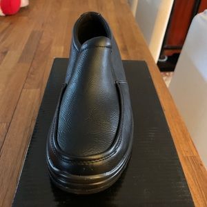 Joseph Allen boys uniform shoe